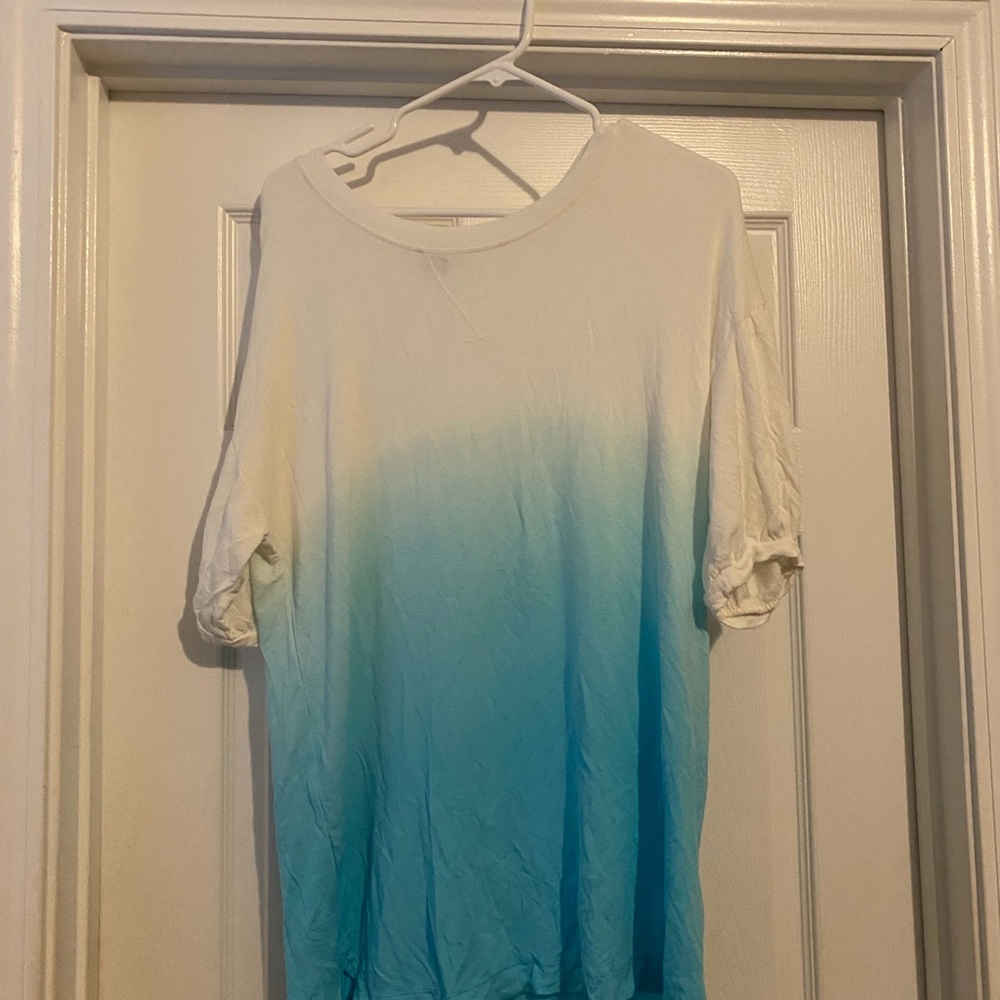 crown & ivy Cream Textured Short Sleeve Tunic